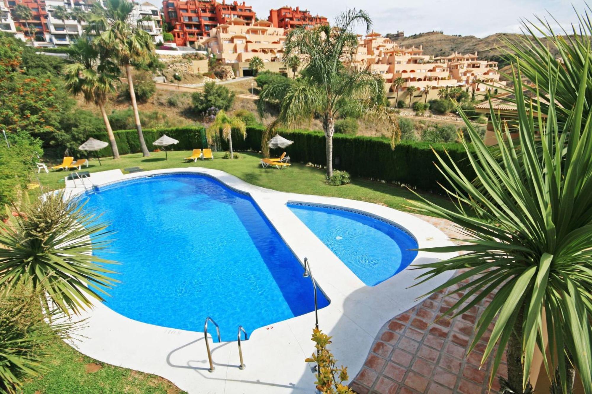 3 Bedroom Penthouse Apartment In Calahonda MIJAS COSTA Bagian luar foto