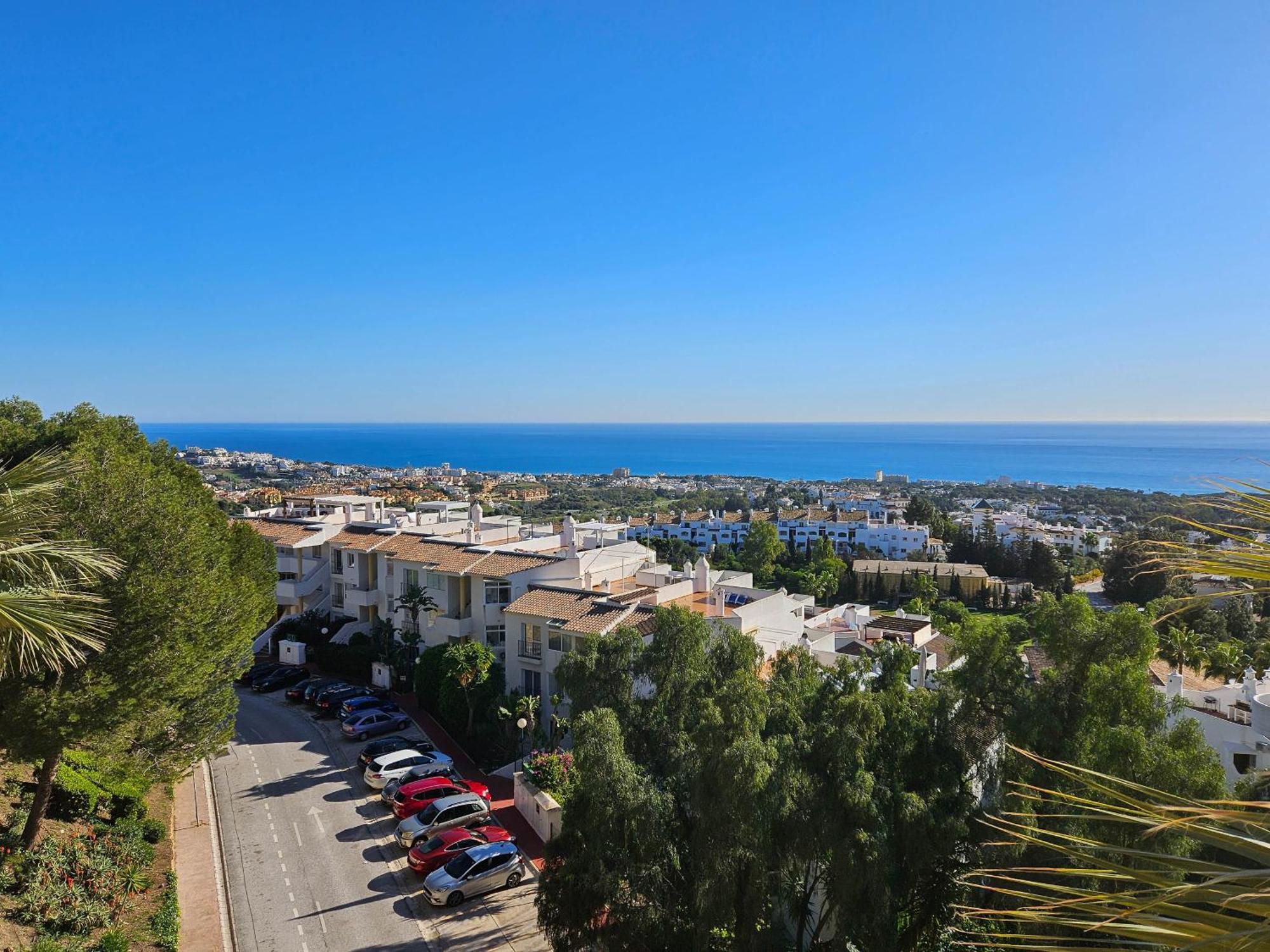 3 Bedroom Penthouse Apartment In Calahonda MIJAS COSTA Bagian luar foto