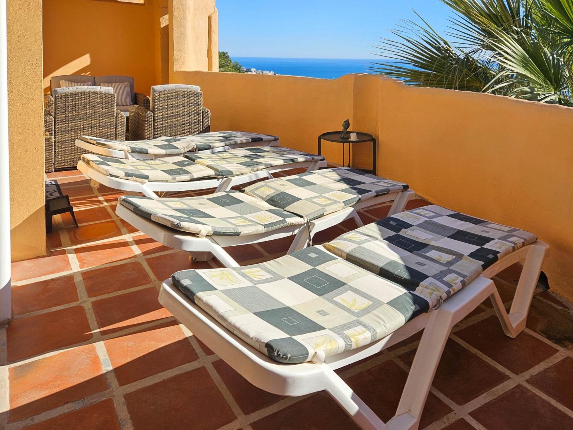 3 Bedroom Penthouse Apartment In Calahonda MIJAS COSTA Bagian luar foto