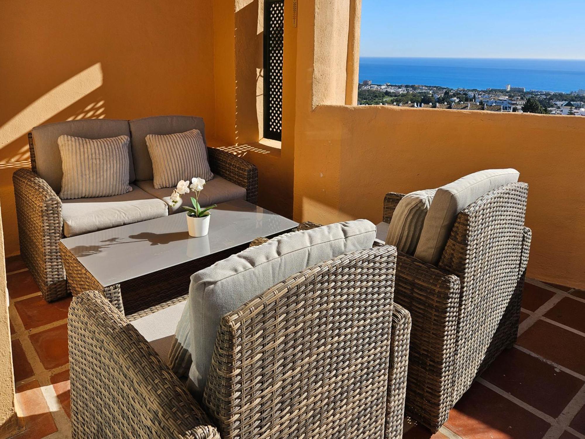 3 Bedroom Penthouse Apartment In Calahonda MIJAS COSTA Bagian luar foto